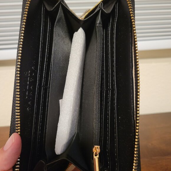 NWT Trina Turk 3/4 Flap Envelope Clutch w/ inside zipper- Black - Picture 6 of 9